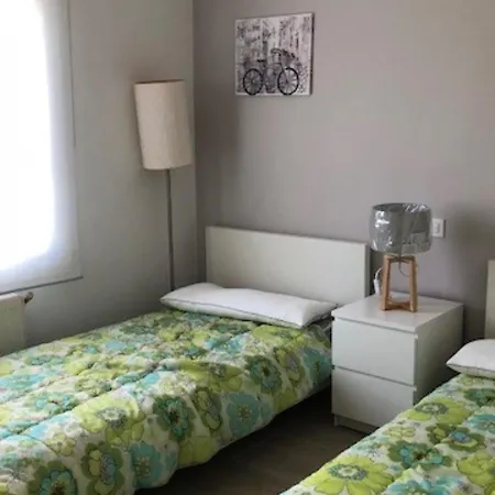 Prázdninový dům Casa Comoda Con Piscina Privada Y Jardin En - Es-89-143 *