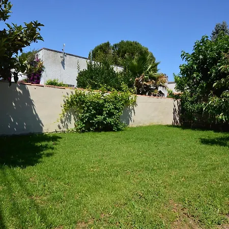Casa Comoda Con Piscina Privada Y Jardin En - Es-89-143 * Sant Pere Pescador